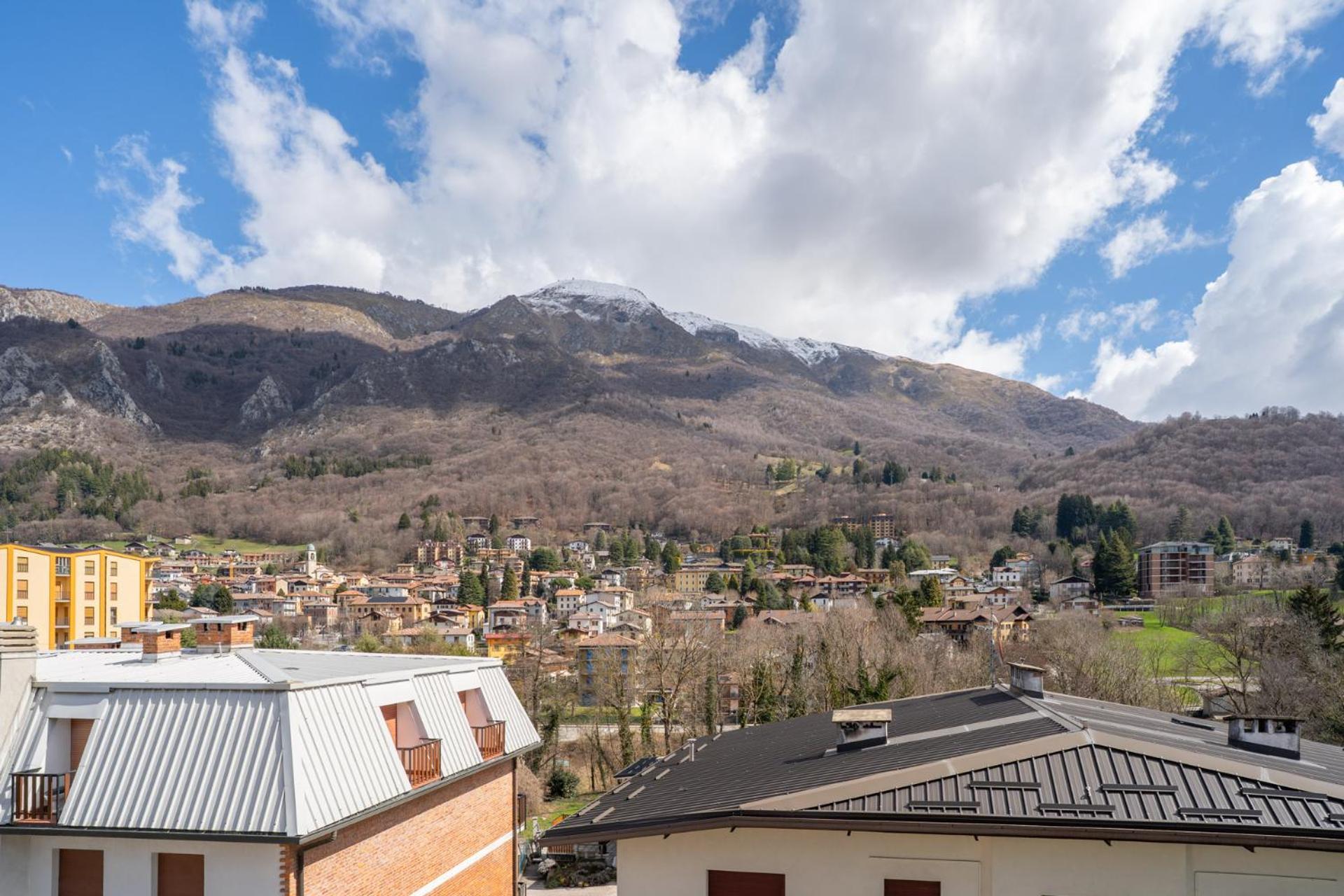 Mountain Lodging With Fireplace And Mountain View Barzio Exterior foto
