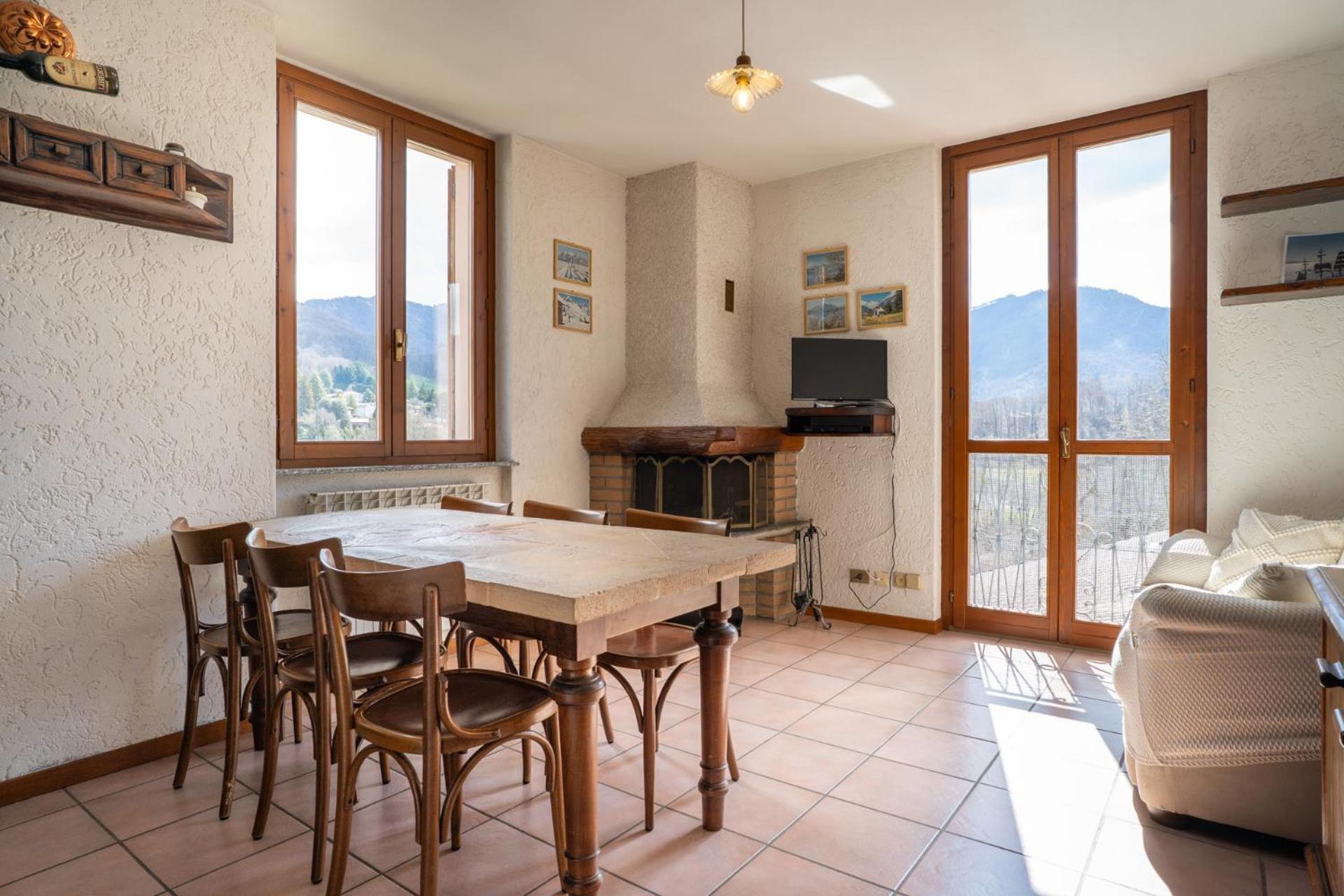 Mountain Lodging With Fireplace And Mountain View Barzio Exterior foto